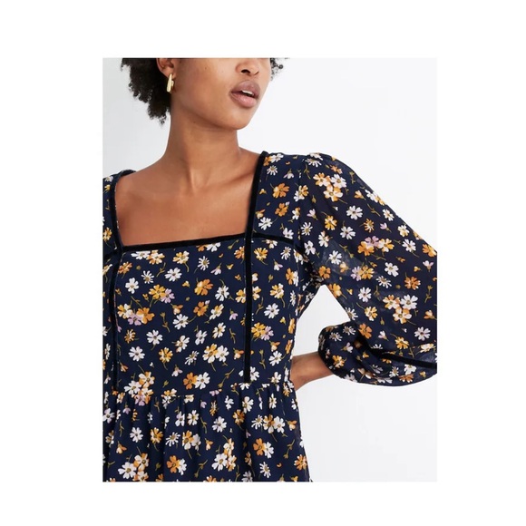 Madewell Velvet-Trimmed Square-Neck Top in Petal Party - Picture 4 of 9